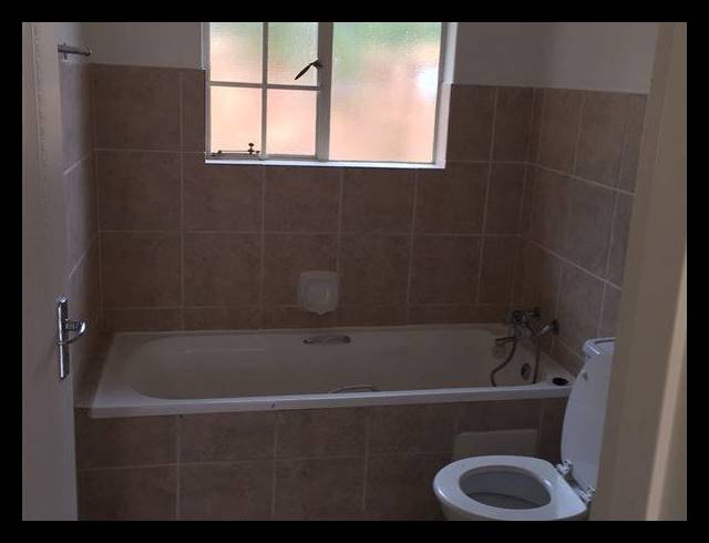 2 BEDROOM PROPERTY TO RENT IN SINOVILLE